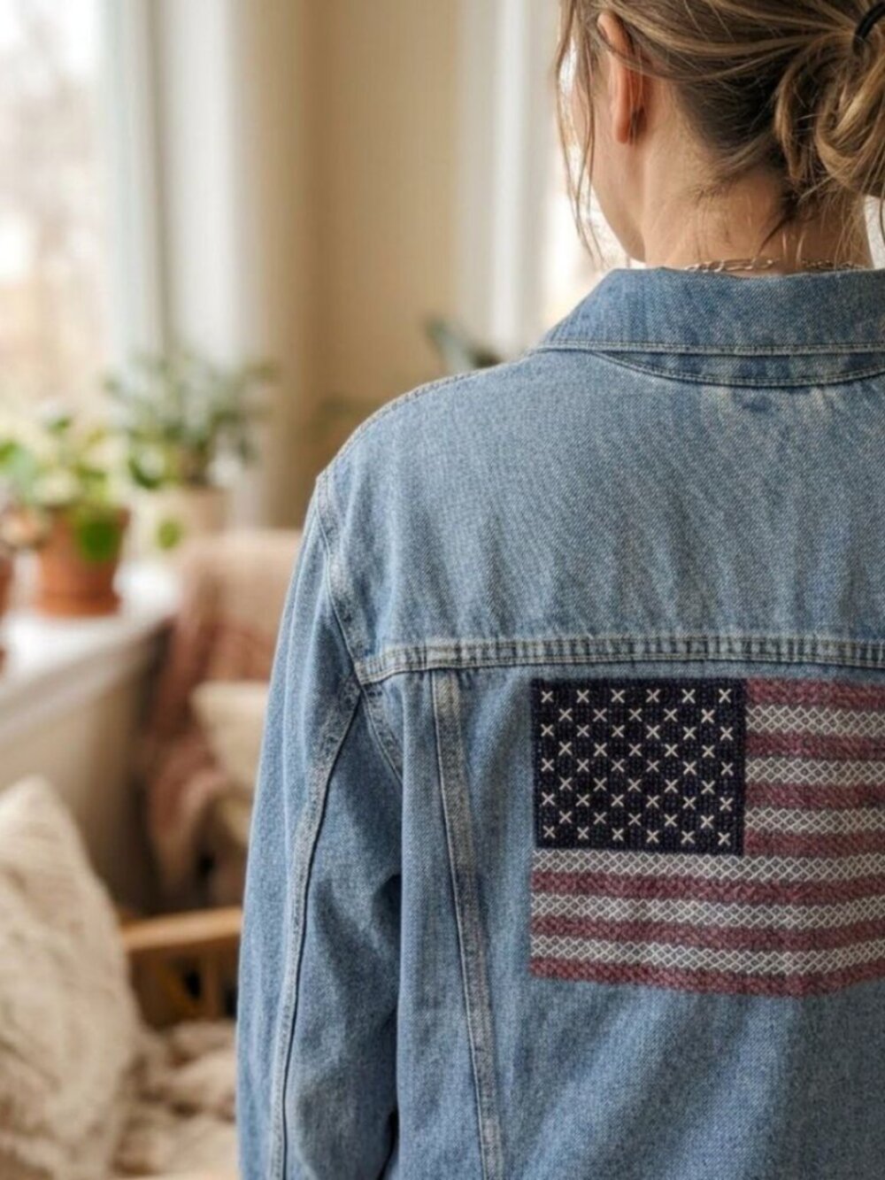 Old Navy X Disney Mickey Mouse Denim Jacket Women's M Flag Trucker USA 250th M